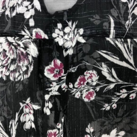 NWT Guess | Women's Silver & Black Sheer Floral Blouse Size Small - Picture 12 of 12